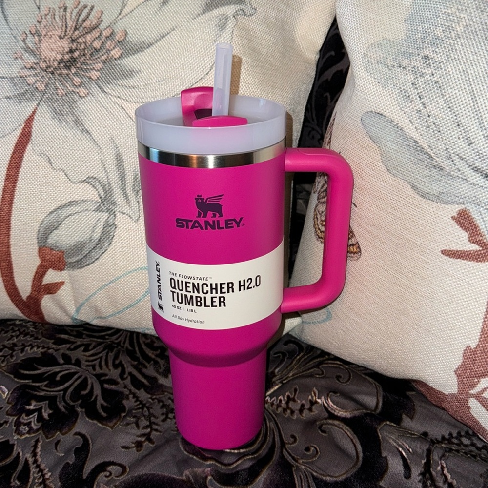 Stanley Quencher H2.0 FlowState Tumbler Cup - Fuschia Pink 40 oz‎ - Picture 1 of 8